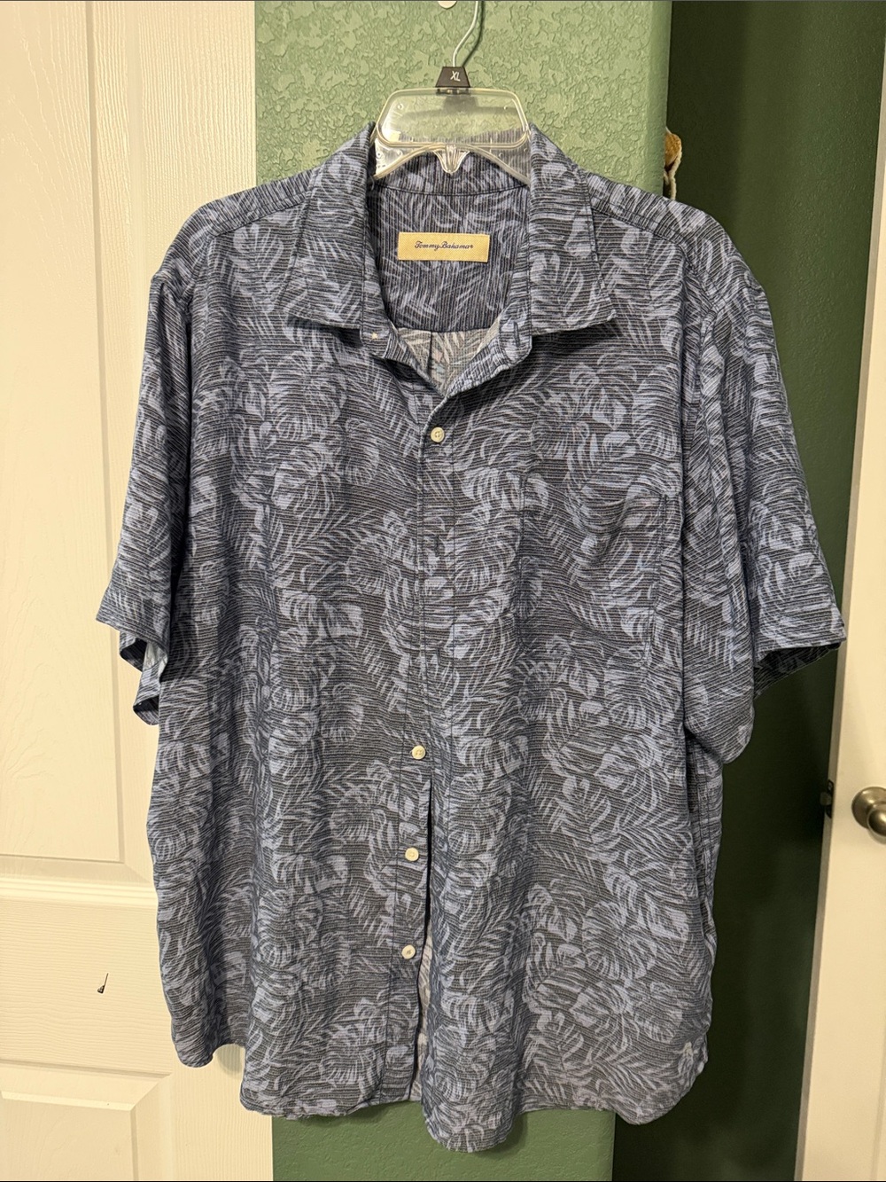 Tommy Bahama Navy and Light Blue Tropical Print Short-Sleeve Button-Down Shirt